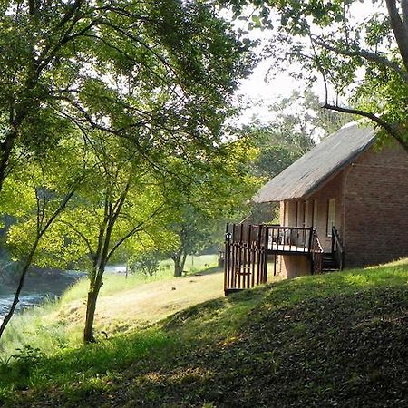 Kwambali Riverside Lodge Hazyview Habitación foto