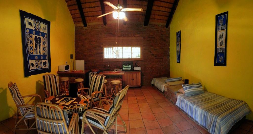 Kwambali Riverside Lodge Hazyview Habitación foto
